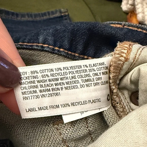 Goodfellow & Co Men's Relaxed Denim Jeans - Picture 9 of 10